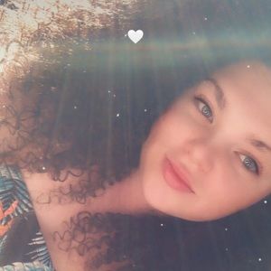 Meet your Posher, Gabrielle